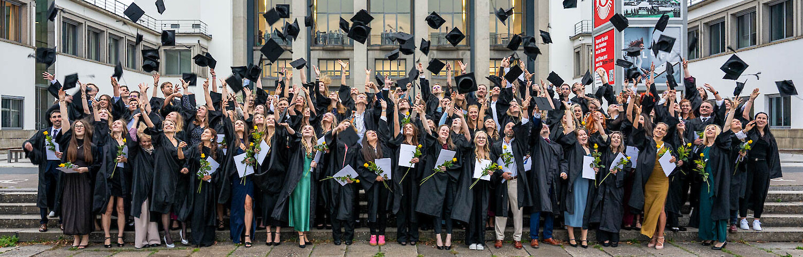 Feierliche Exmatrikulation der Fachhochschule Dresden mit unseren Absolventinnen und Absolventen.