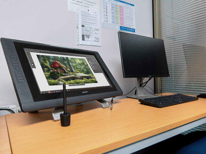 Grafiktablett-Workstation (Wacom) – digitale Bildbearbeitung