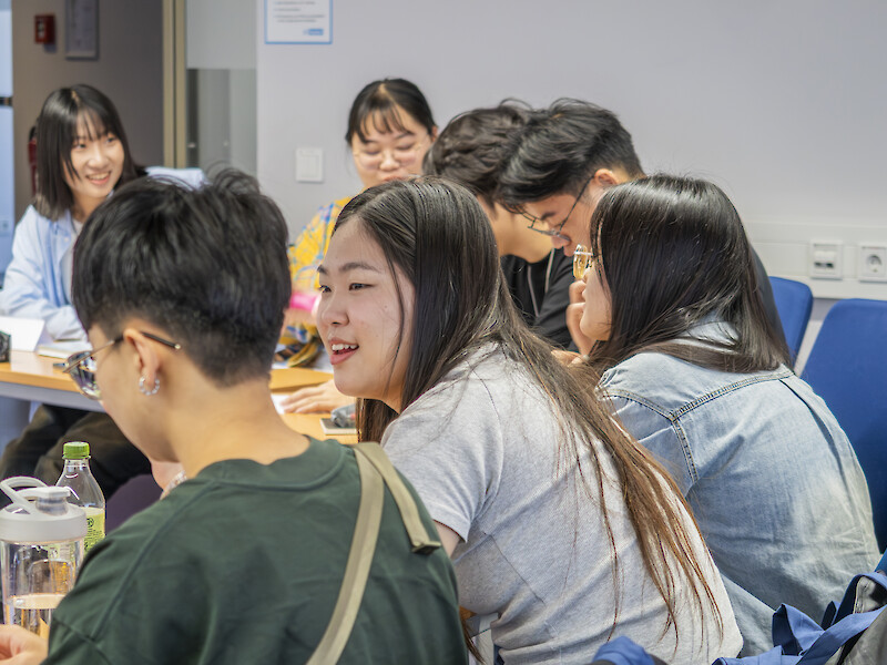 During the summer school, classes were held daily for students from Taiwan at the FHD.