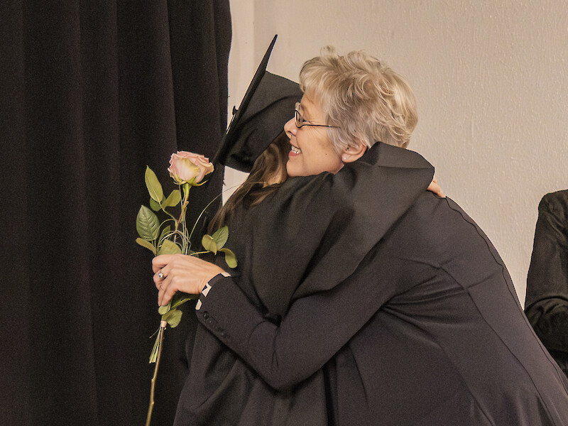 Personal congratulations from the programme directors at the FHD.