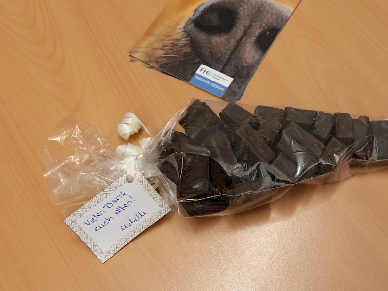 Pralinen fürs Team der FHD - ein süßer, selbstgemachter Dank des neuen Schokoladenmädchens