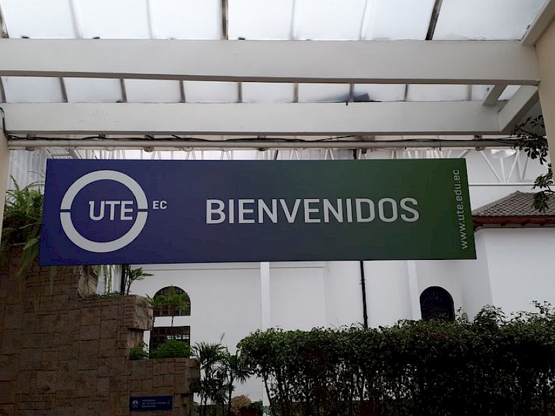 Willkommen an der Universidad Tecnológica Equinoccial